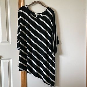 Dressbarn asymmetric striped and hem dolman sleeve top 2x